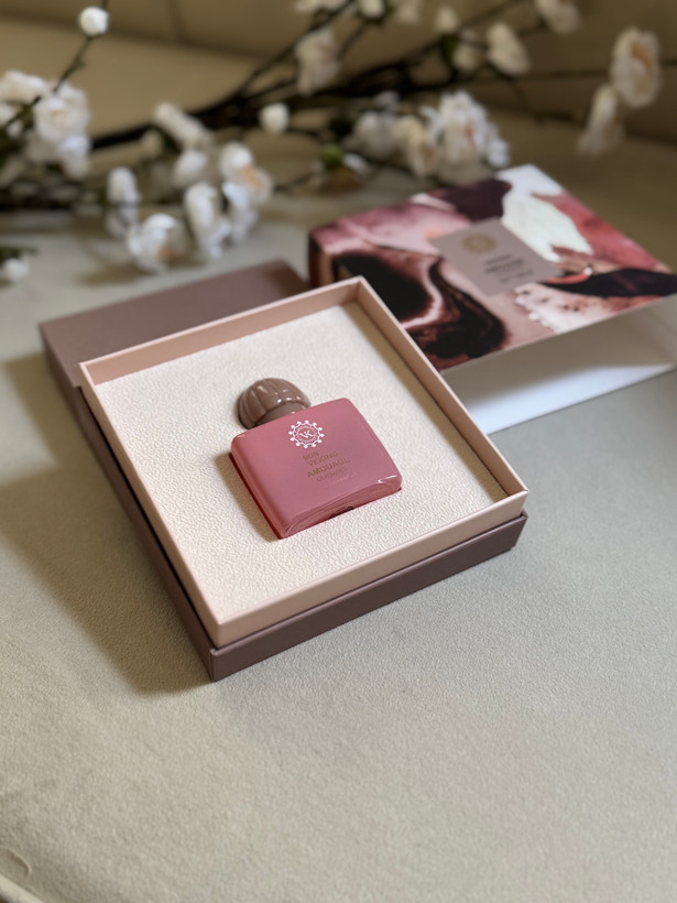 عطر زنانه امواج گایدنس ۲۵ میل هاردباکس