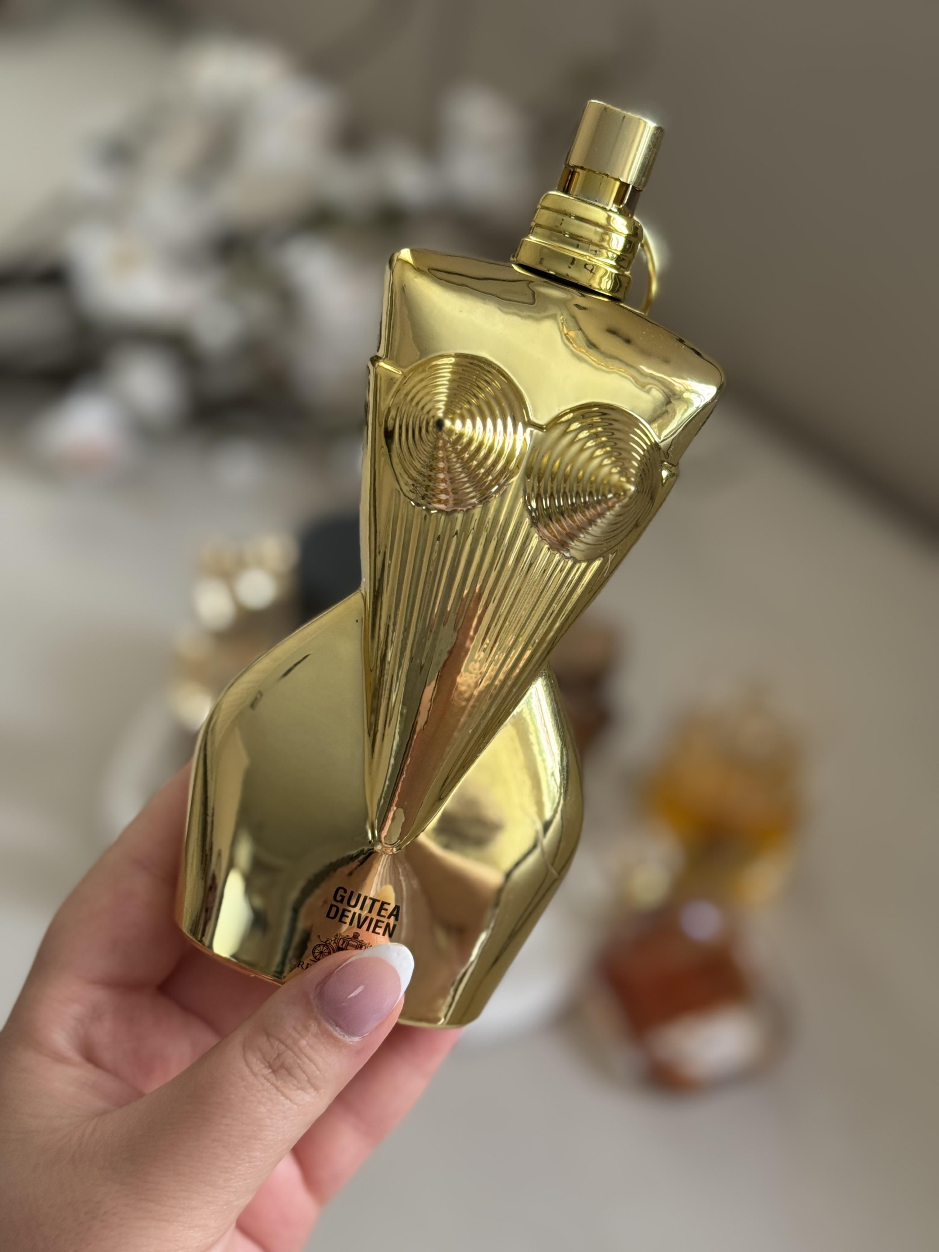 عطر زنانه ژاپن پل گوتیه دیواین ۱۰۰ میل (عطر عسل عشق ابدی)