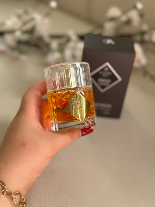 عطر زنانه آنجلز شیر ۵۰ میل